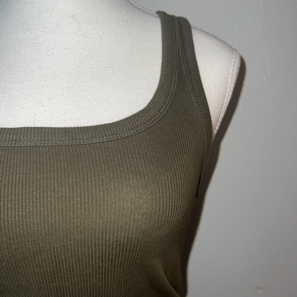 Khaki tank top - Picture 2 of 2